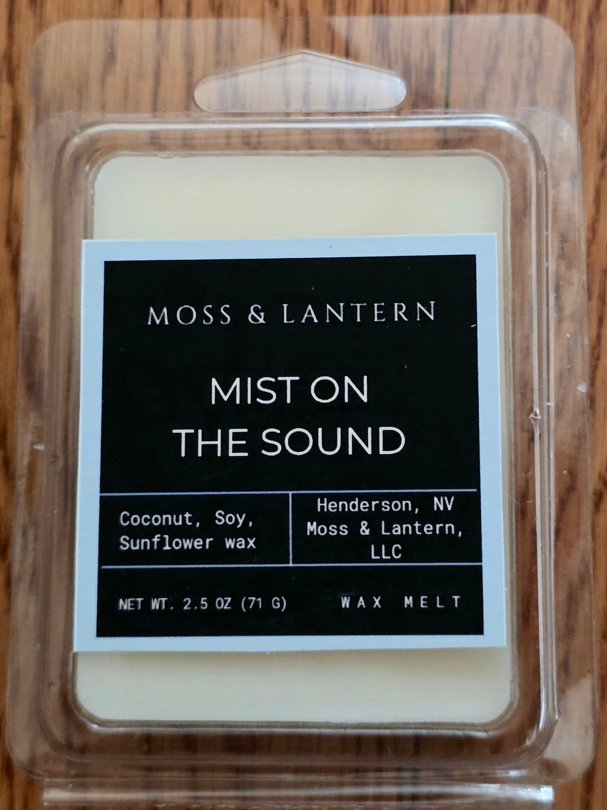 2.5oz Mist on the Sound wax melt